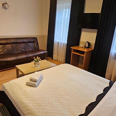 Bed and Breakfast Uroczysko Jastrowie Экстерьер фото